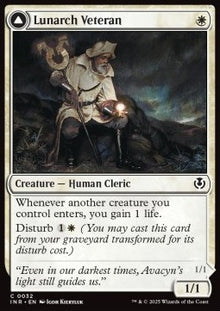 Lunarch Veteran // Luminous Phantom⁣ - Innistrad Remastered⁣ (Common)⁣ [32]