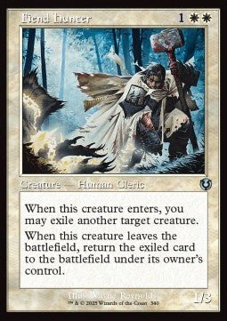 Fiend Hunter⁣ - Innistrad Remastered: Extras⁣ (Uncommon)⁣ [340]